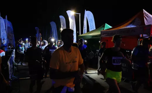 Ostatnie piątkowe zmagania na Festiwalu Biegowym. Ruszył Bieg Nocny na 7 km - 34